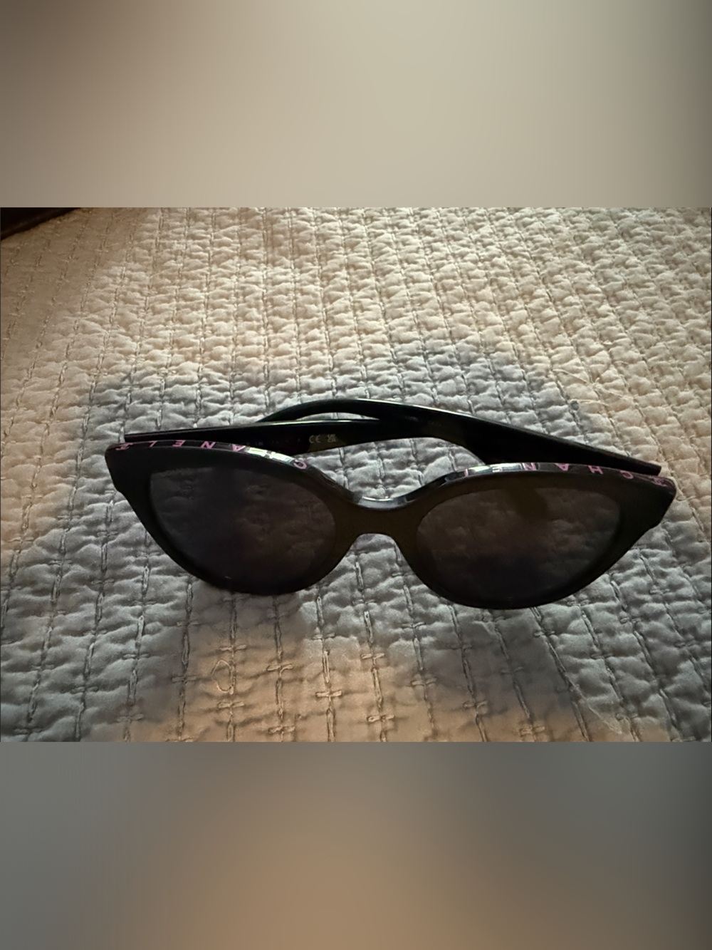 CHANEL Glossy Black Cat-Eye Sunglasses - Picture 8 of 10